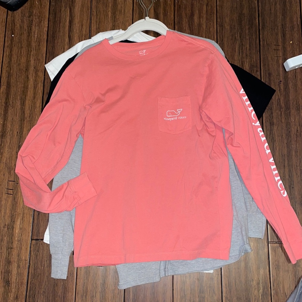 Vineyard vines tee- S